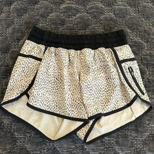 Lulu Lemon Print Short